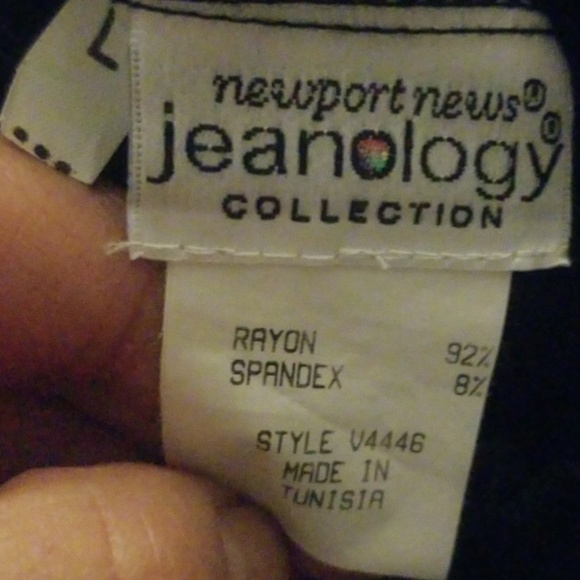 COPY - Jeanology Off shoulder soft gathered shirt. - Picture 5 of 8